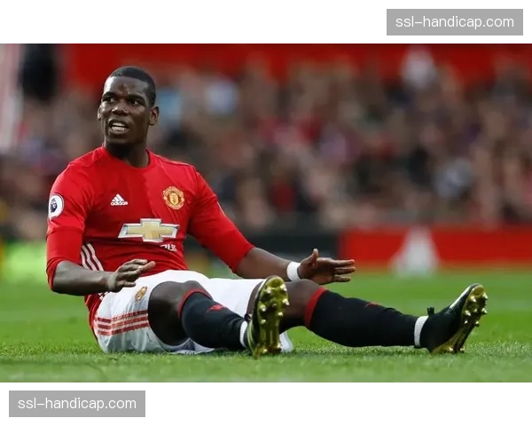 镜头特写:终场哨响,伯恩利门将特拉福德无奈摇头 镜头特写:终场哨响,伯恩利门将特拉福德无奈摇头