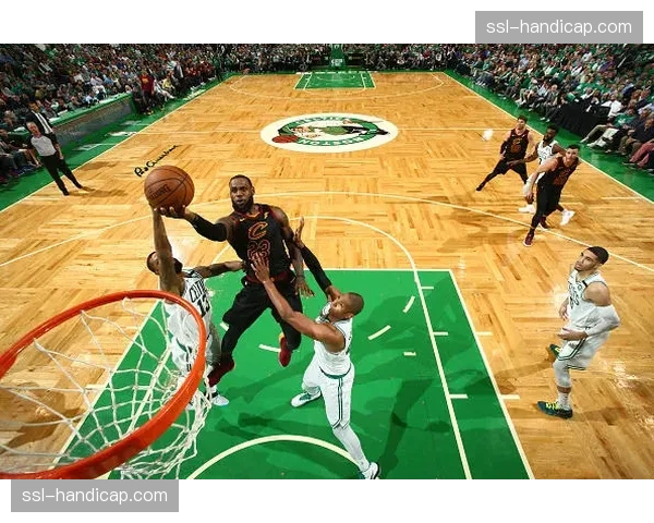 勇士对阵凯尔特人前瞻:攻防转换节奏成决胜关键 勇士对阵凯尔特人前瞻:攻防转换节奏成决胜关键