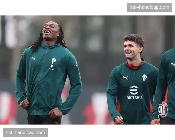米兰本轮恢复352阵型，普利西奇搭档莱奥打双前锋
